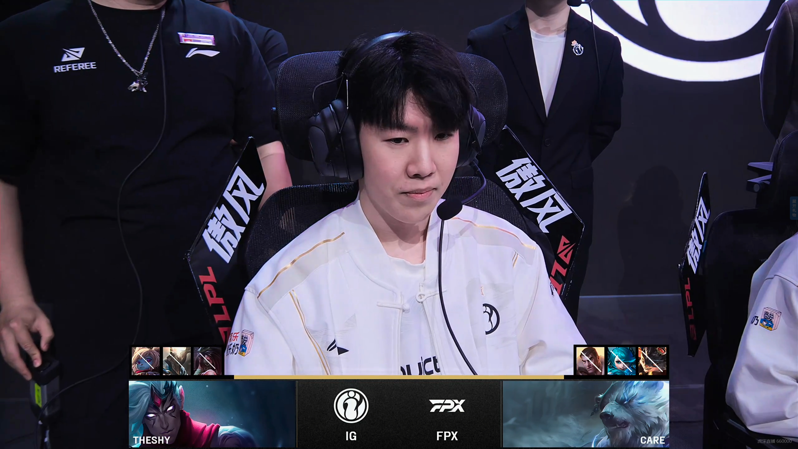 开云体育中国-SHR绝杀JDG，JackeyLove打出惊人五杀焦点之战小组赛，让粉丝疯狂欢呼