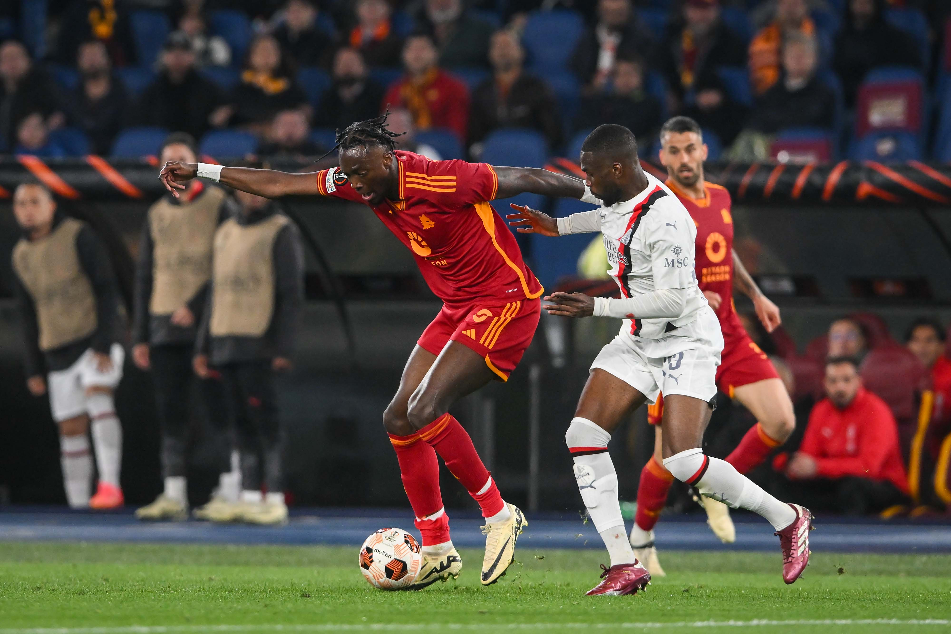 AC米兰逆转墨西哥，C罗统治全场