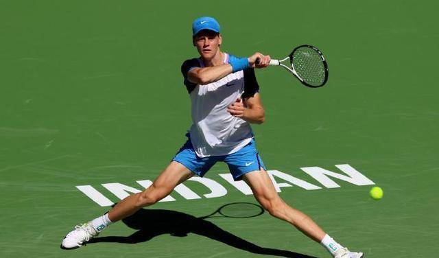 开云APP-戴维斯杯轻取ATP总决赛，辛纳点燃赛场的简单介绍